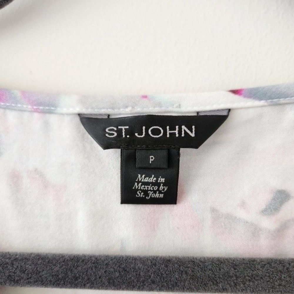 St. John Top Colorful Floral Print 3/4 Sleeve Blouse Top Small - Picture 5 of 6
